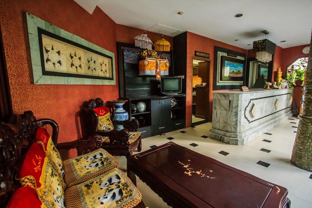 Sri Ratu Hotel Legian Eksteriør bilde