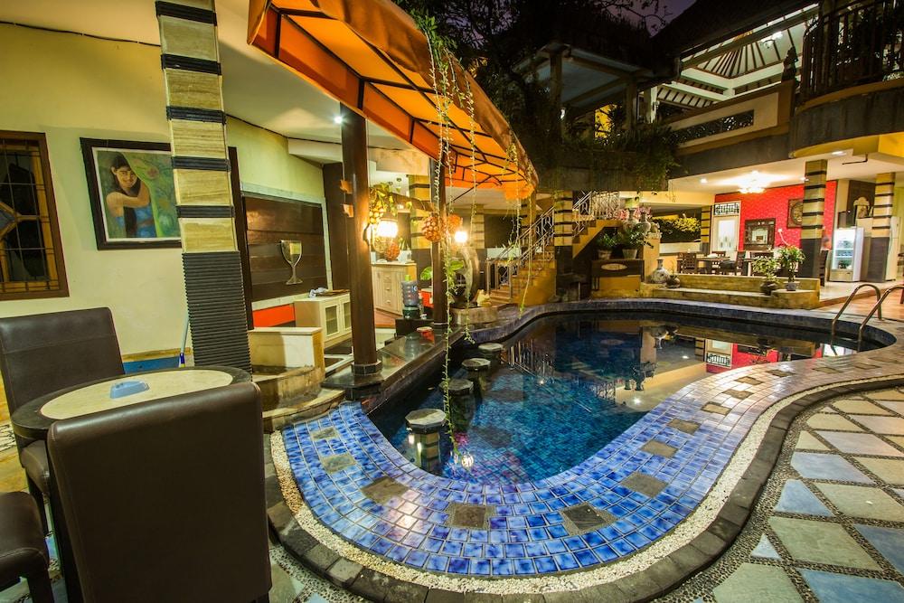Sri Ratu Hotel Legian Eksteriør bilde