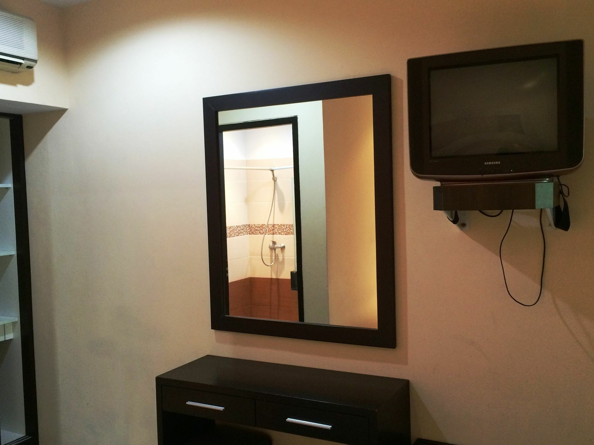 Sri Ratu Hotel Legian Eksteriør bilde